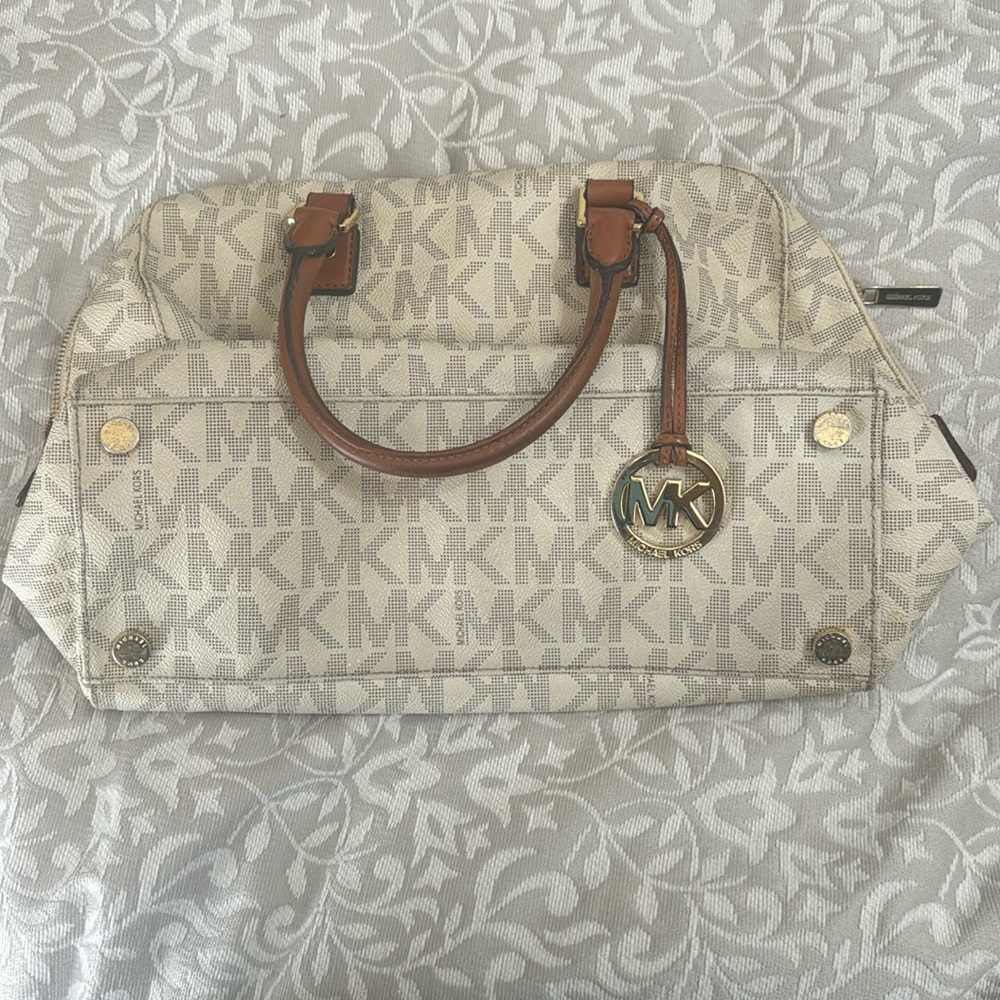 Micheal Kors Handbag